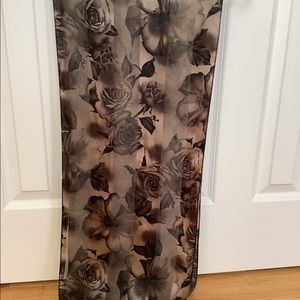 Chocolate Rose Scarf